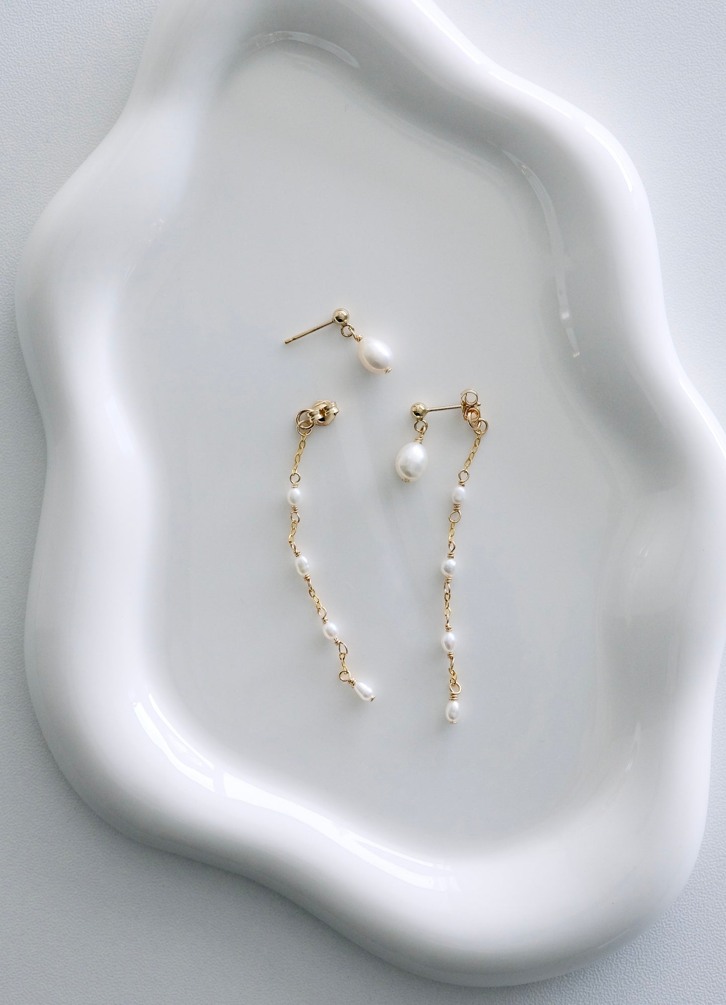 Dainty Pearl Earrings (2WAY)