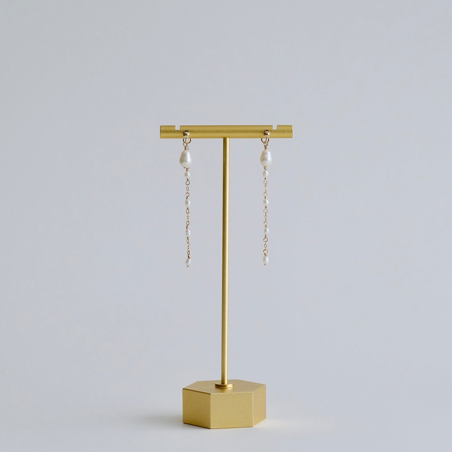 Dainty Pearl Earrings (2WAY)