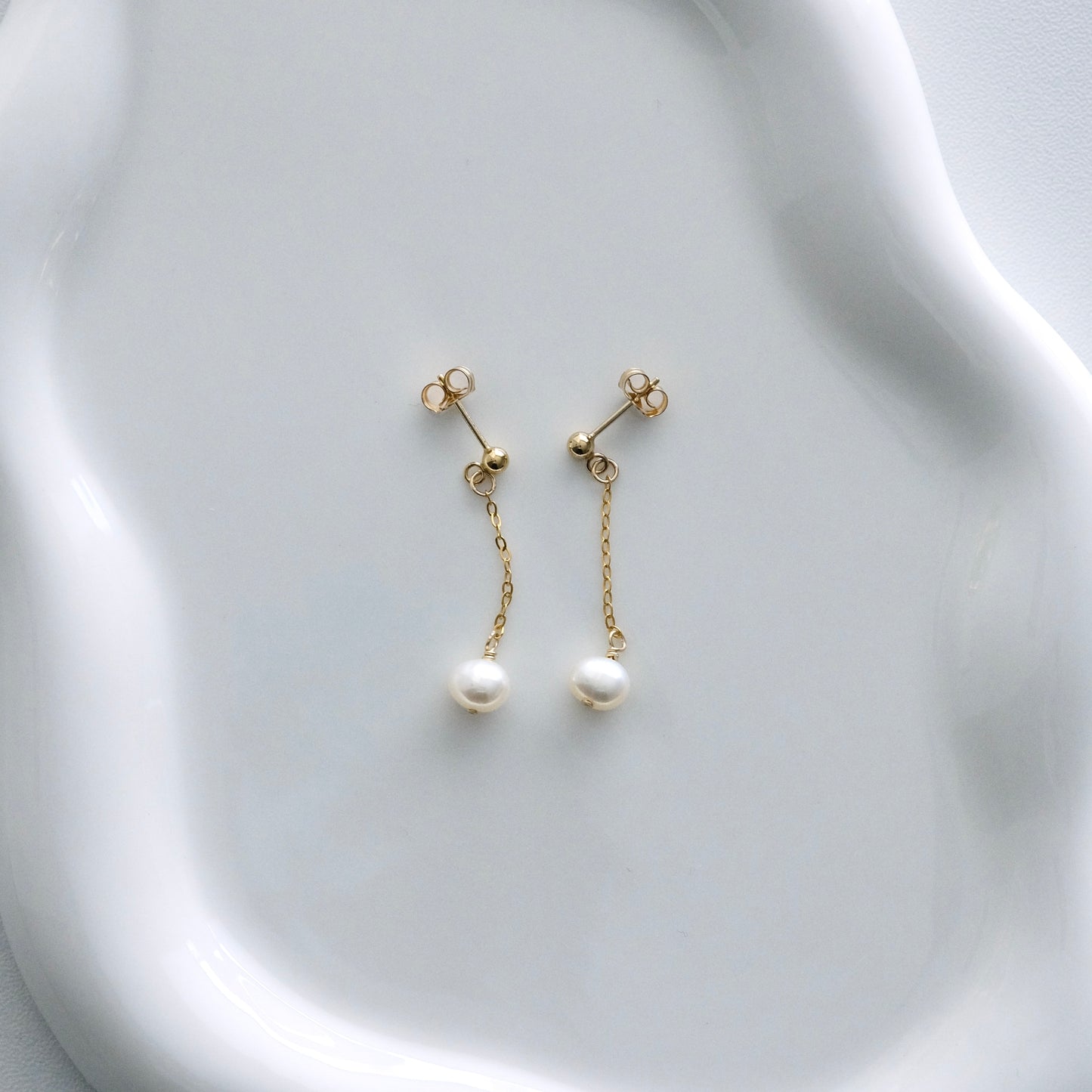 Minimalist Pearl Earrings