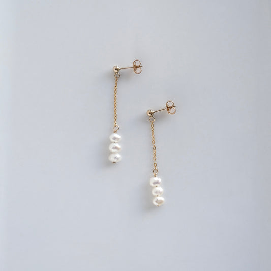 3-Line Pearl Earrings