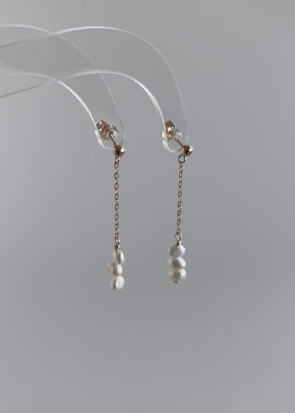 3-Line Pearl Earrings